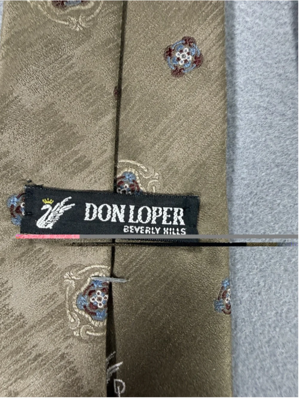 Vintage Don Loper Beverly Hills Brown Patterned Polyester Men's Tie